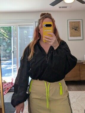 Lululemon Black Half-Zip Pullover Cropped